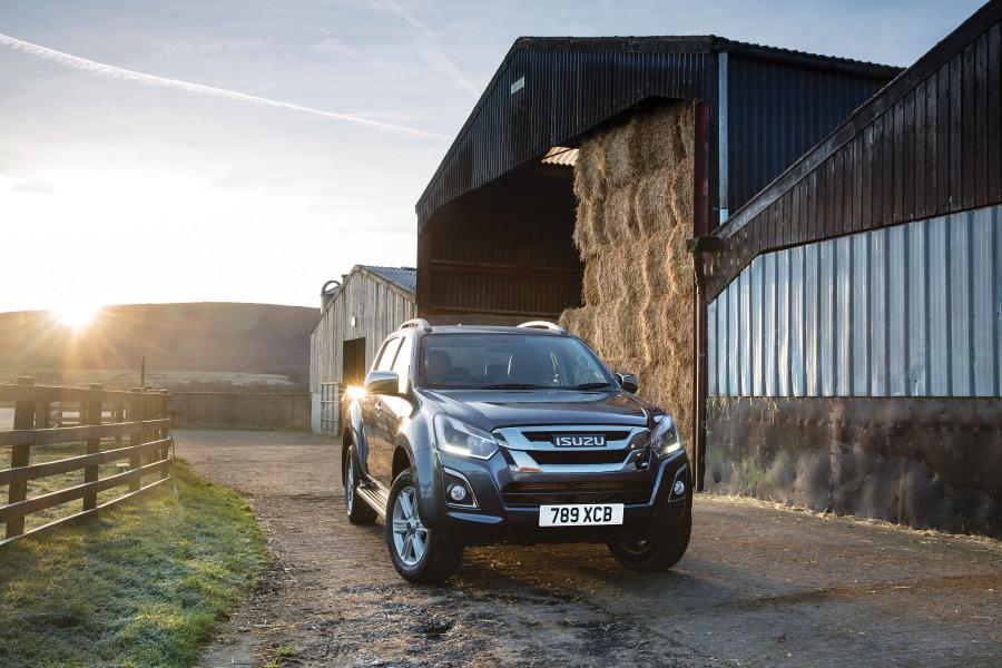  Isuzu D-Max Double Cab 2017 года  (UK) (фото 14 из 33)